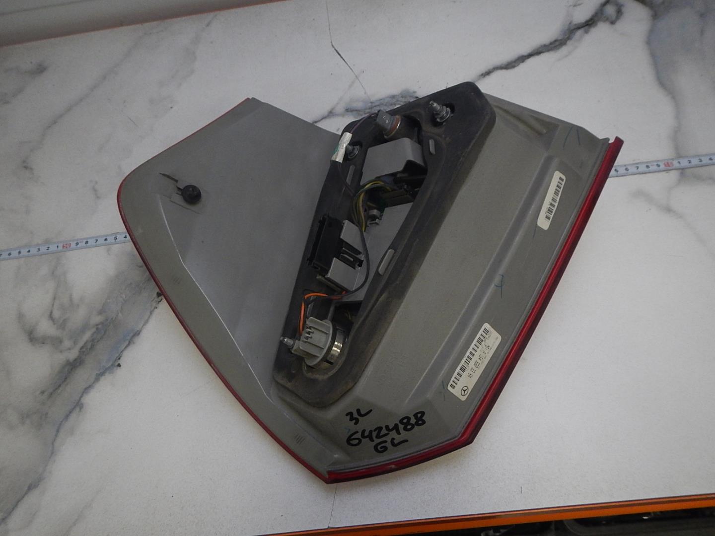 Фонарь задний левый