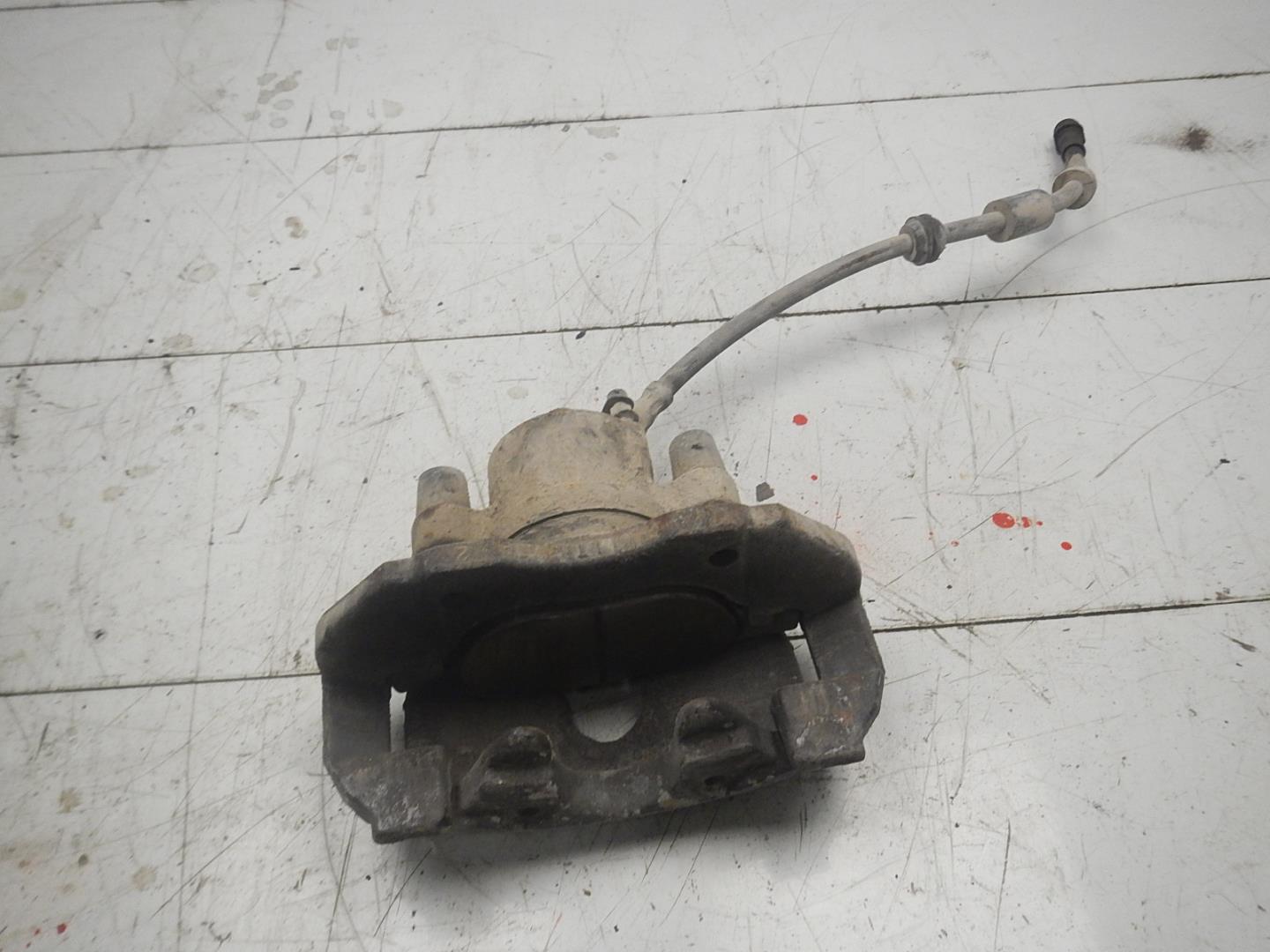 Суппорт передний правый