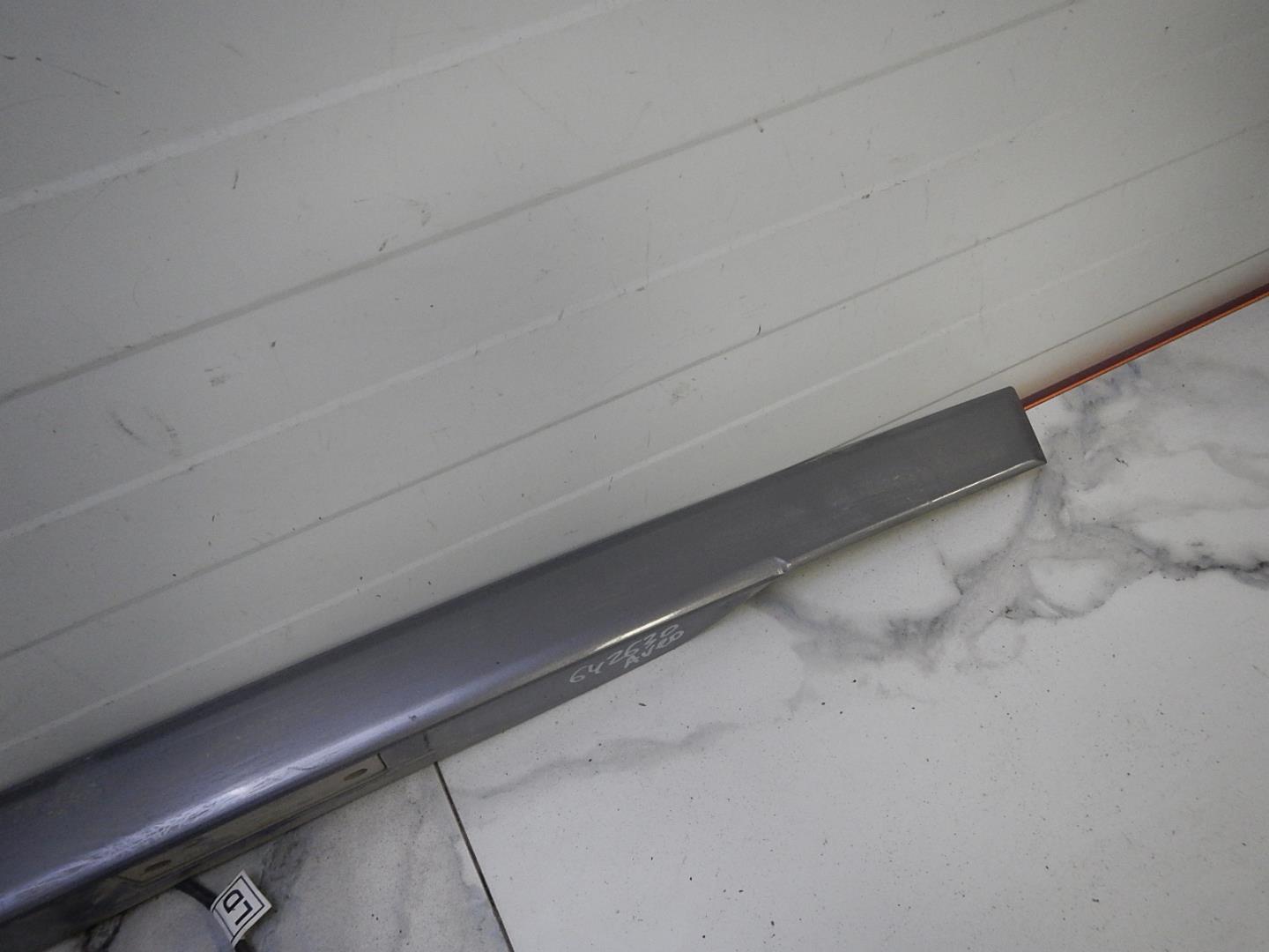 Накладка двери багажника