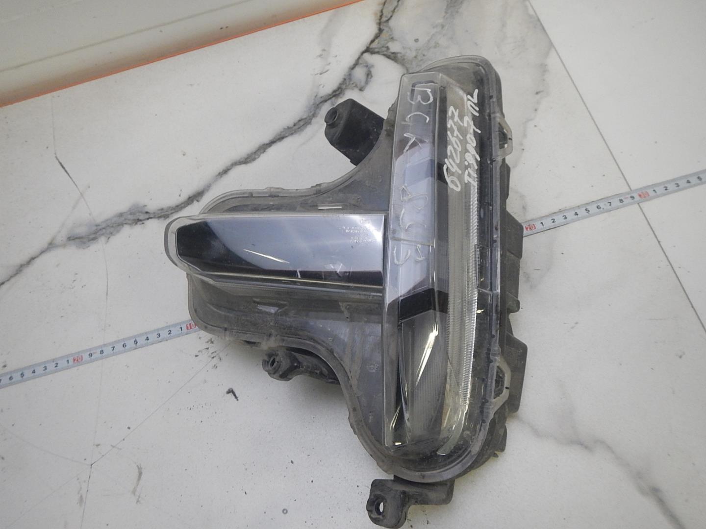Фара дневного света левая (ходовые огни)