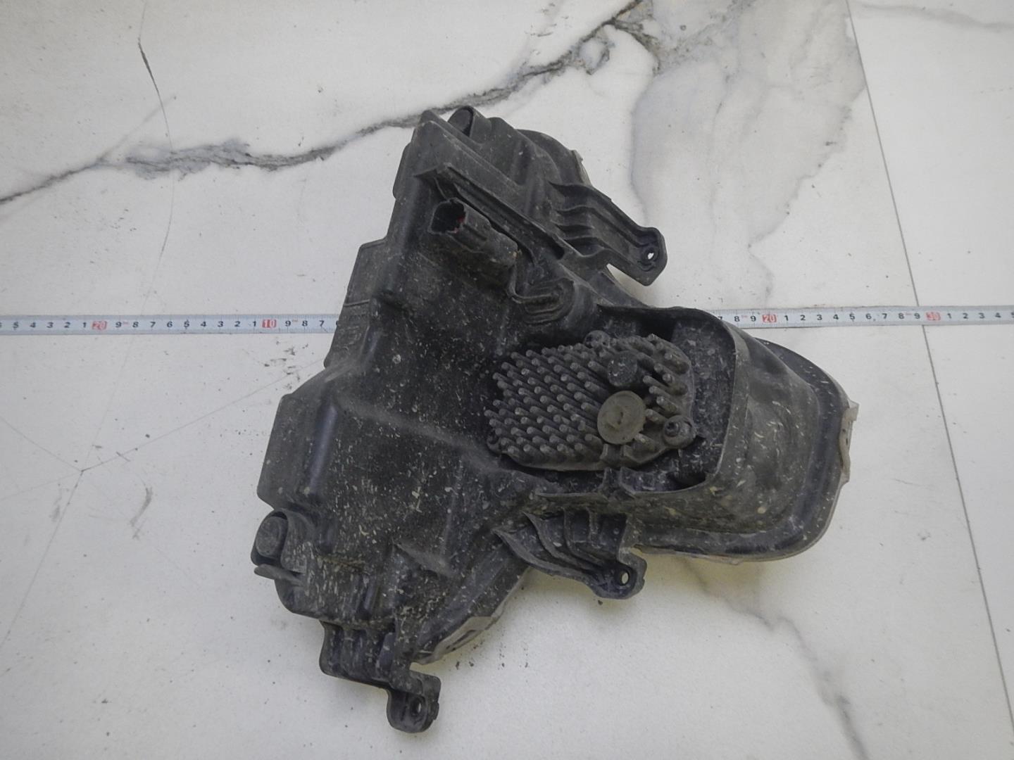 Фара дневного света левая (ходовые огни)