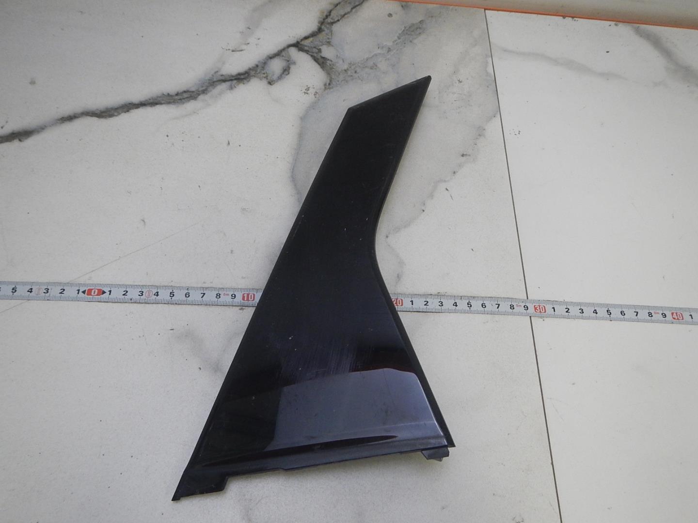 Накладка двери задней правой