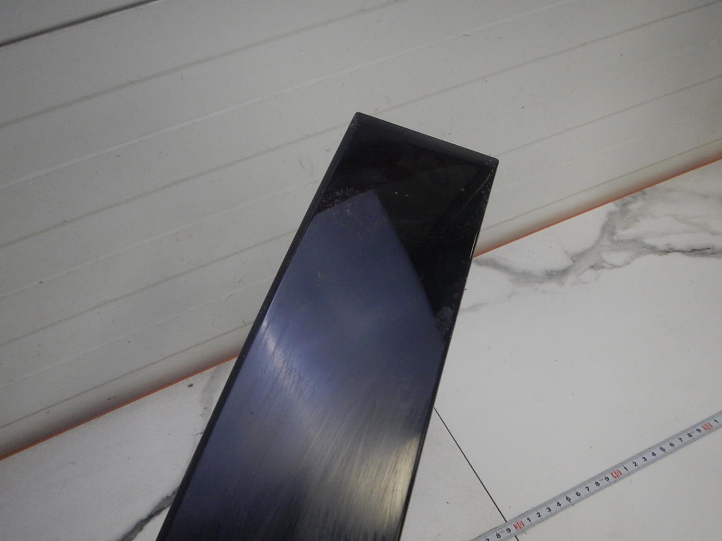 Накладка двери задней правой