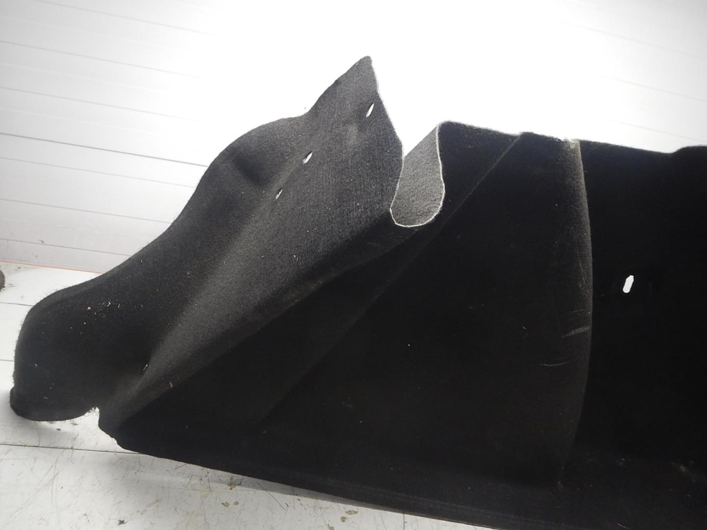 Обшивка багажника