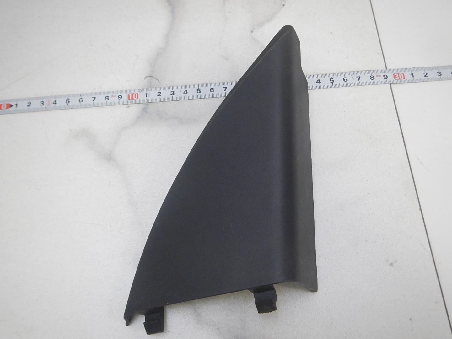 Крышка зеркала внутренняя правая