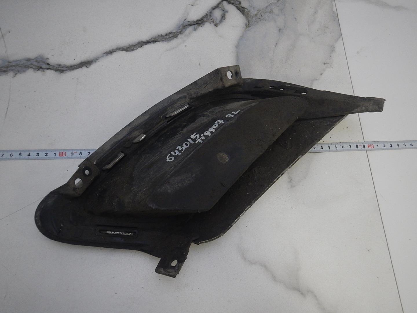 Накладка заднего бампера левая