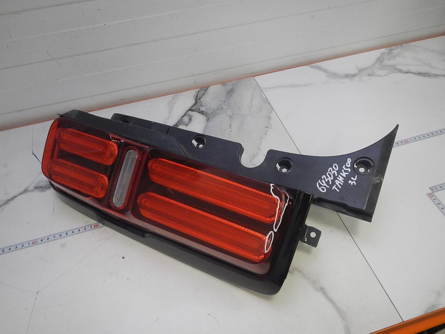 Фонарь задний левый