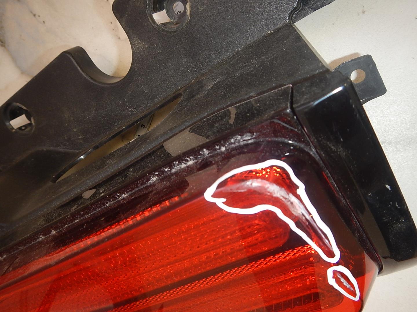 Фонарь задний левый