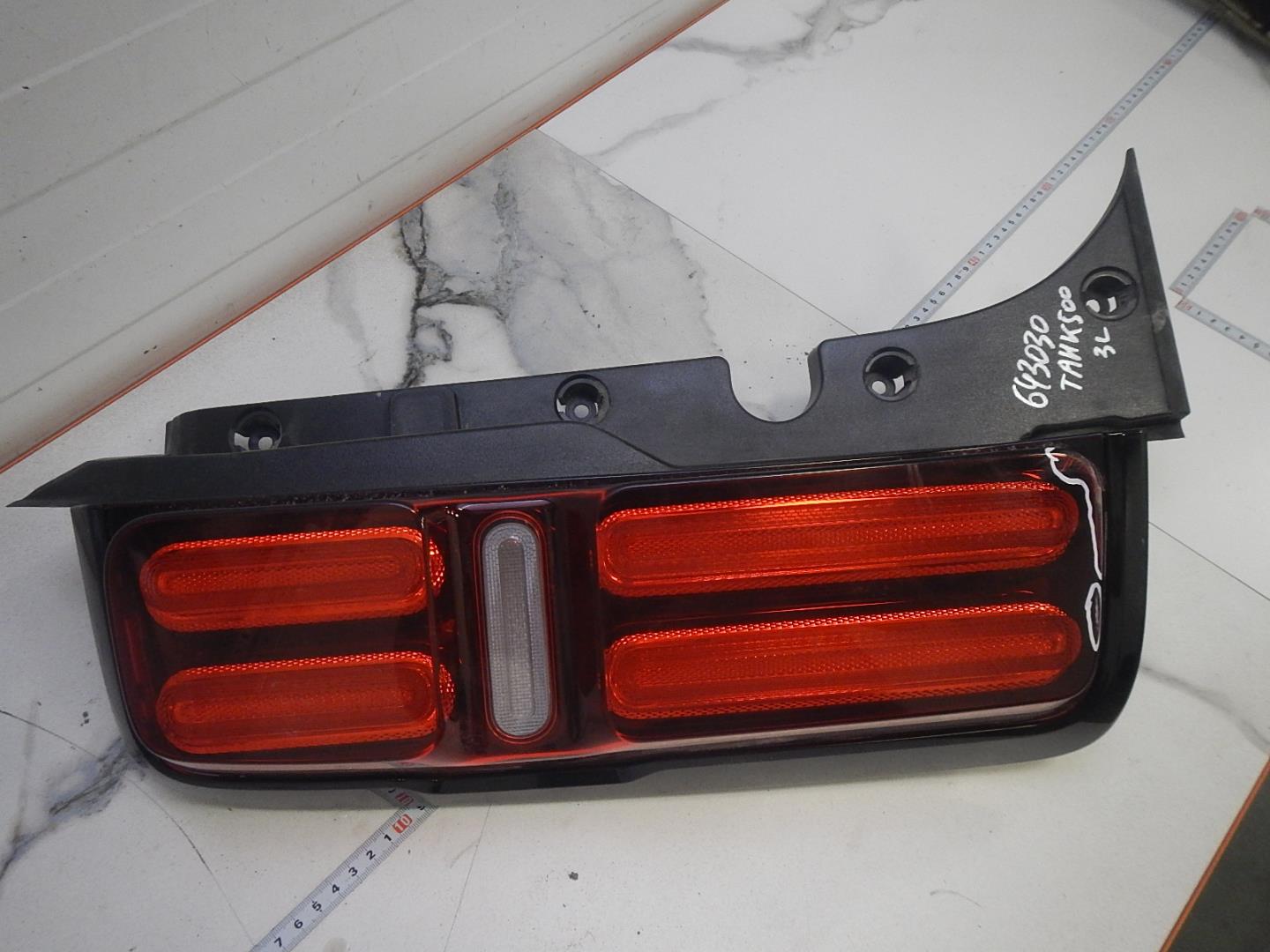 Фонарь задний левый