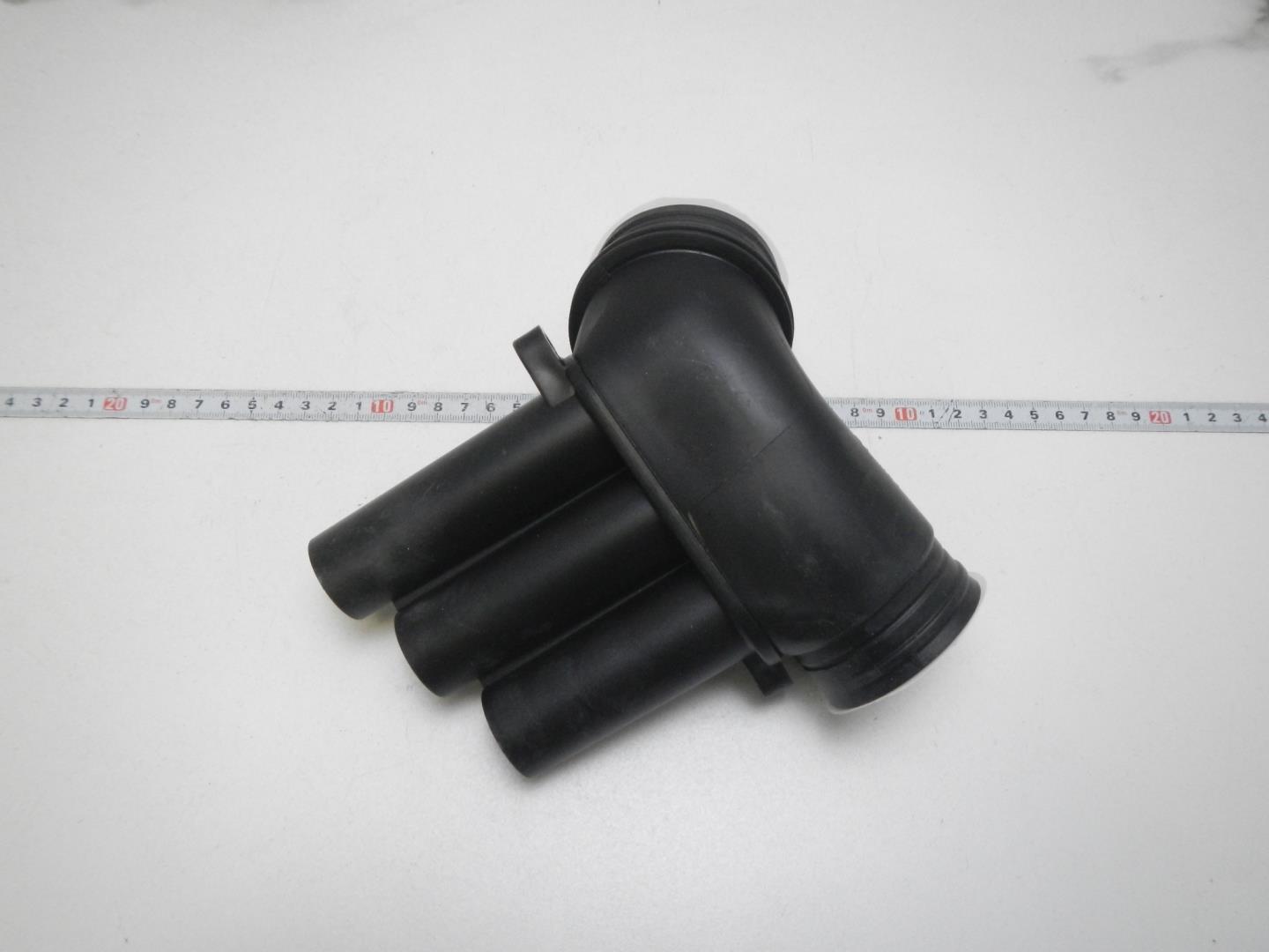 Патрубок воздушного фильтра