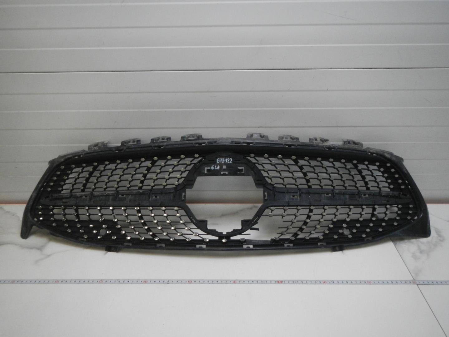 Кронштейн решетки радиатора