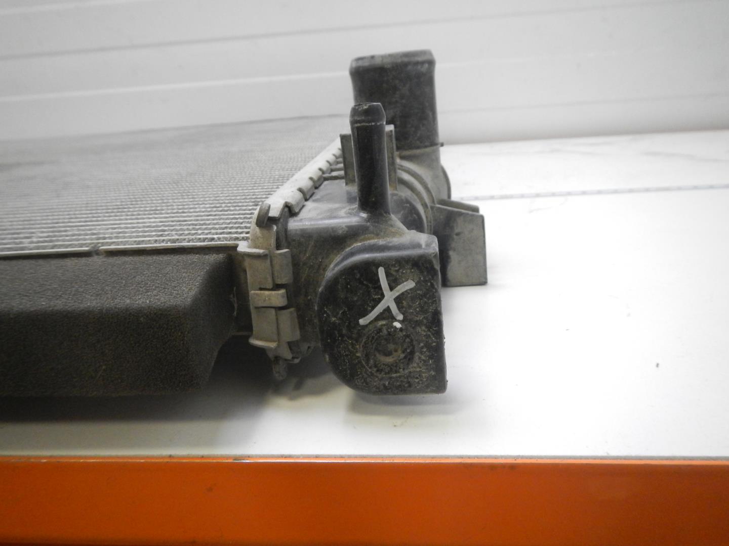 Радиатор охлаждения двигателя основной