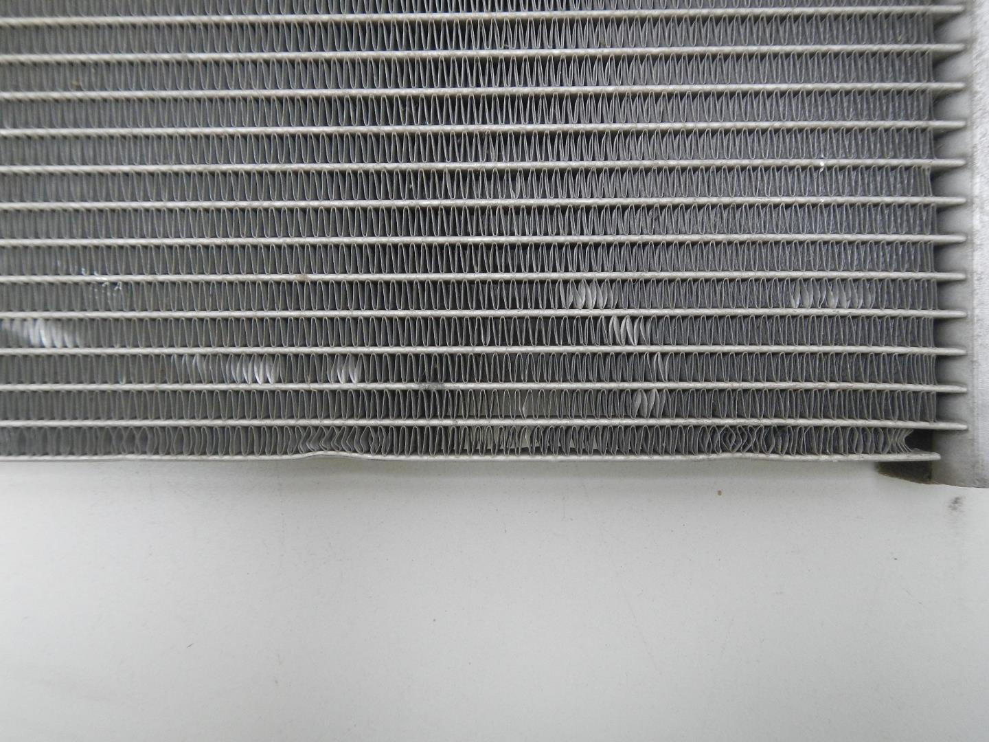 Радиатор кондиционера / конденсер