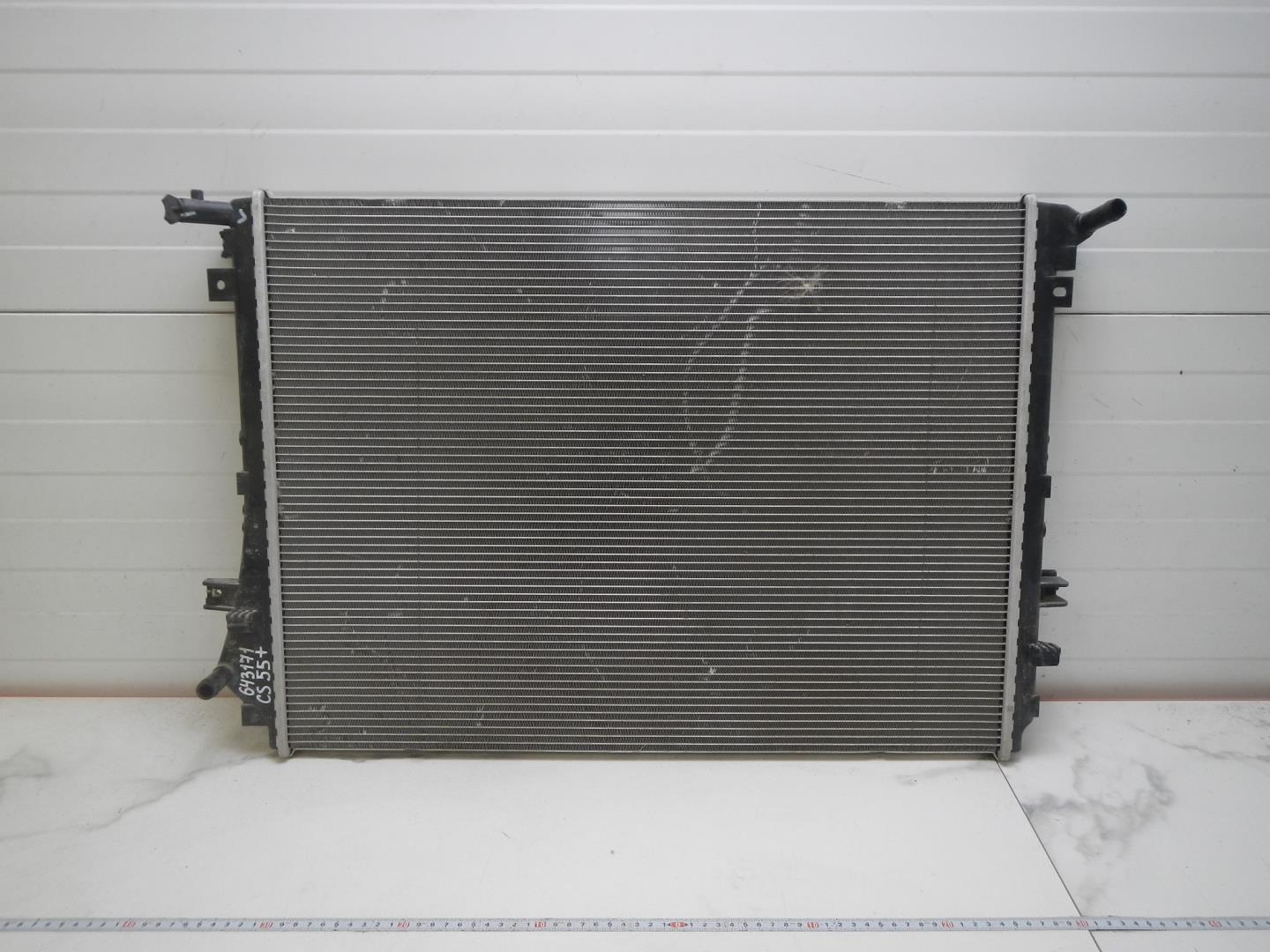 Радиатор охлаждения двигателя дополнительный