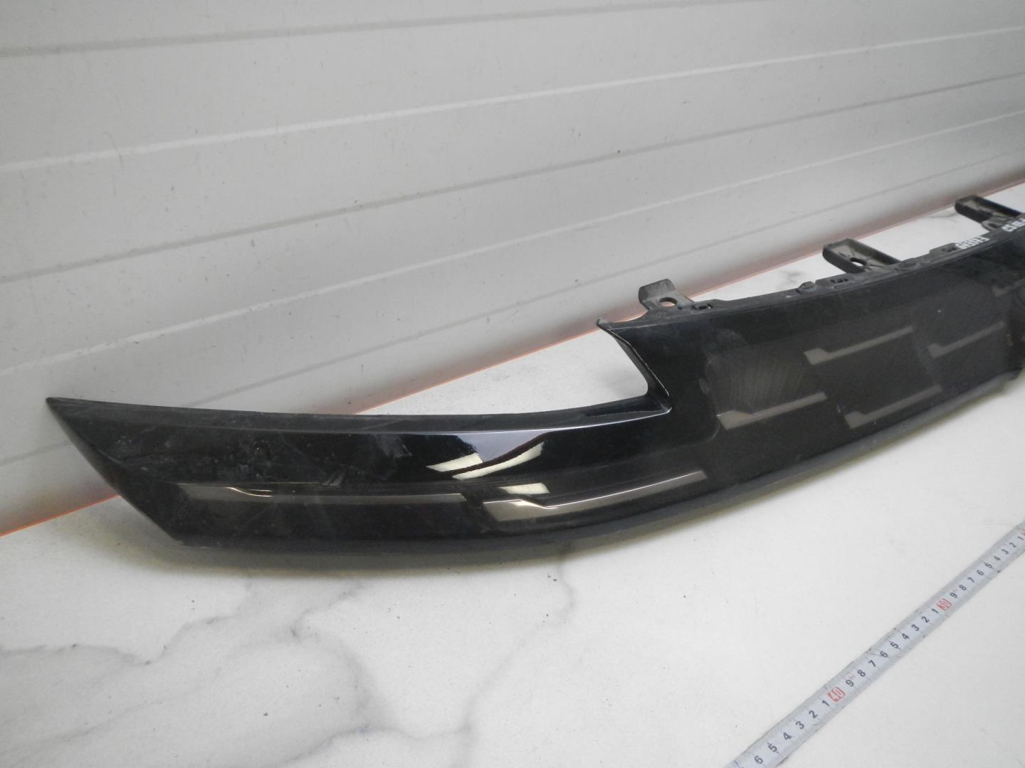 Накладка переднего бампера