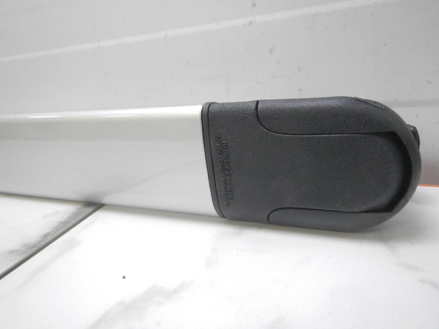 Рейлинг (релинг) правый (планка на крышу)