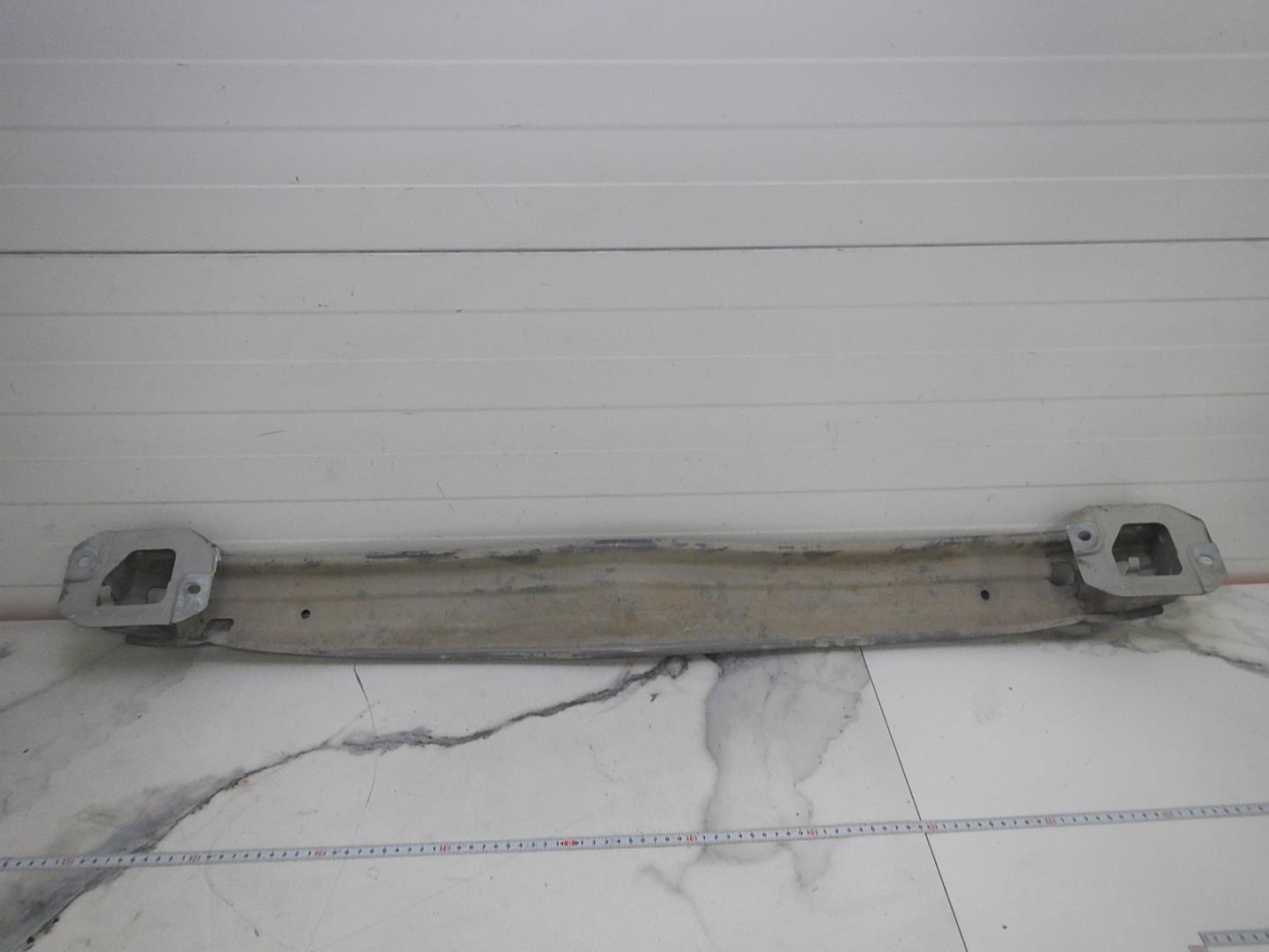 Усилитель заднего бампера