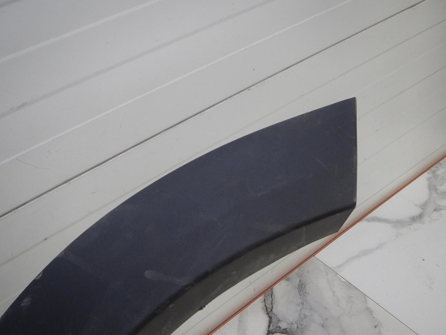 Накладка двери задней левой