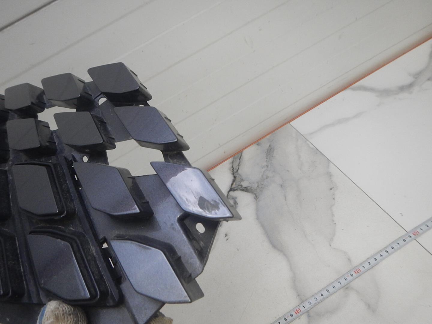 Накладка на решетку радиатора