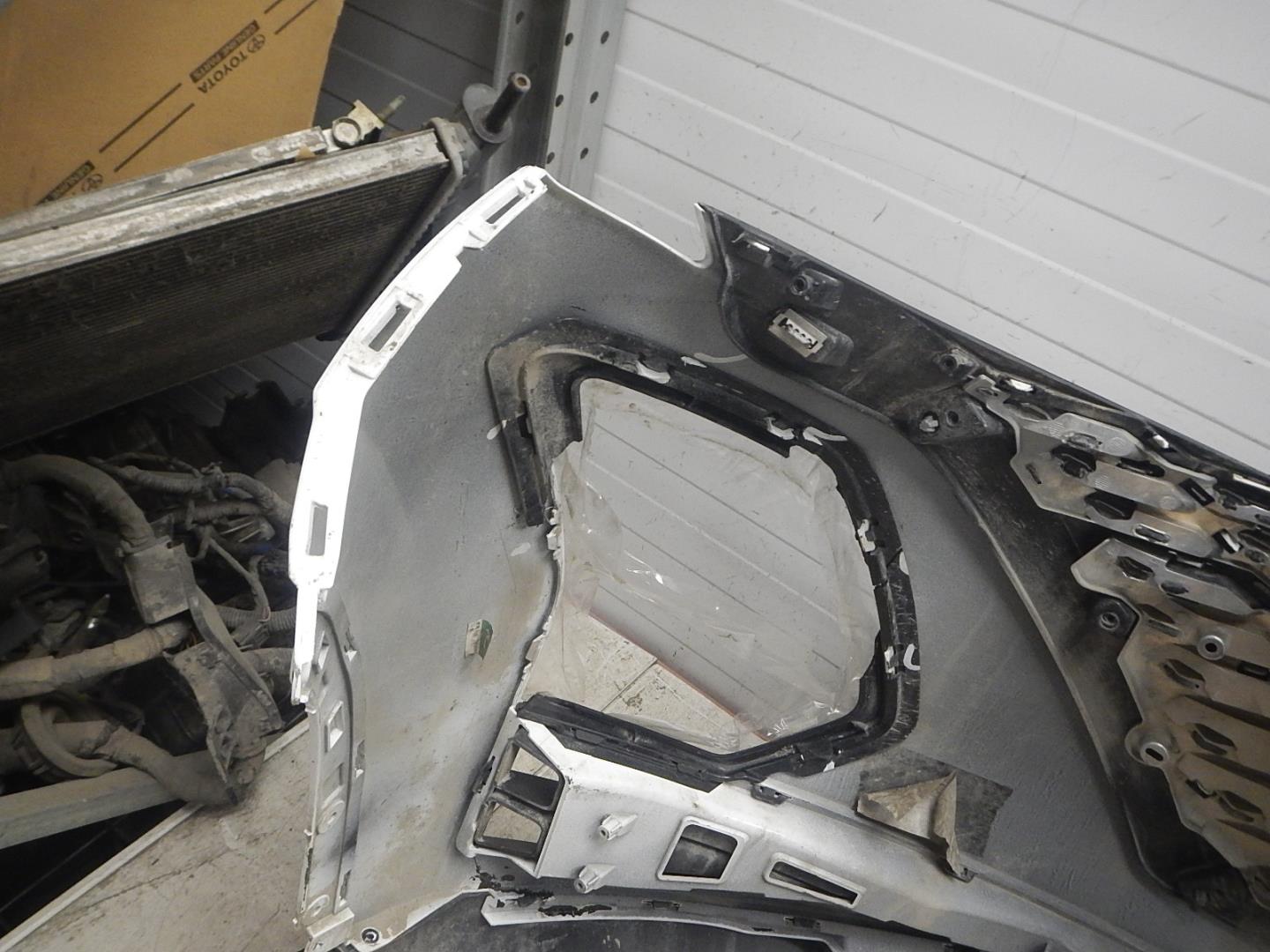 Бампер передний