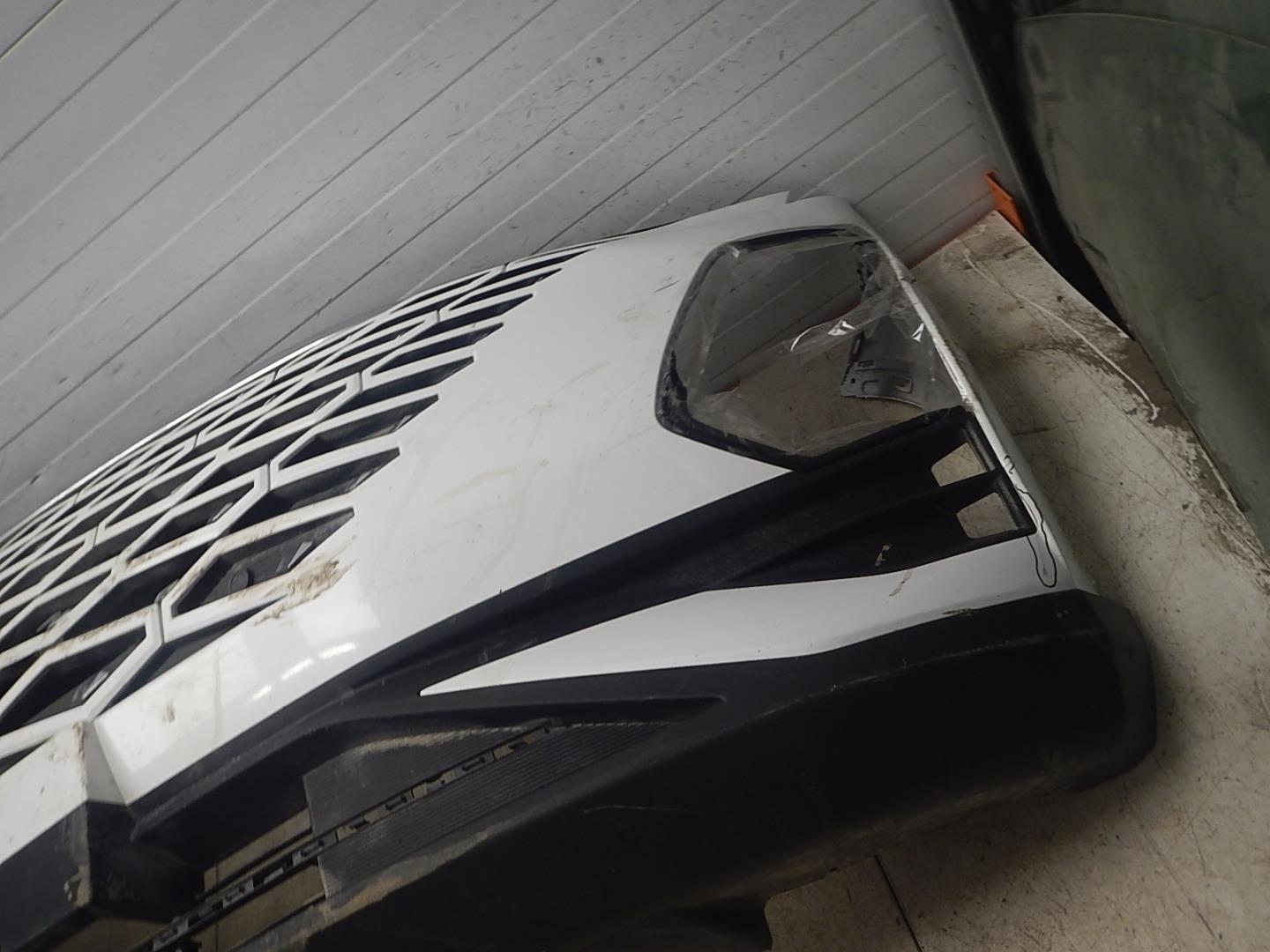 Бампер передний