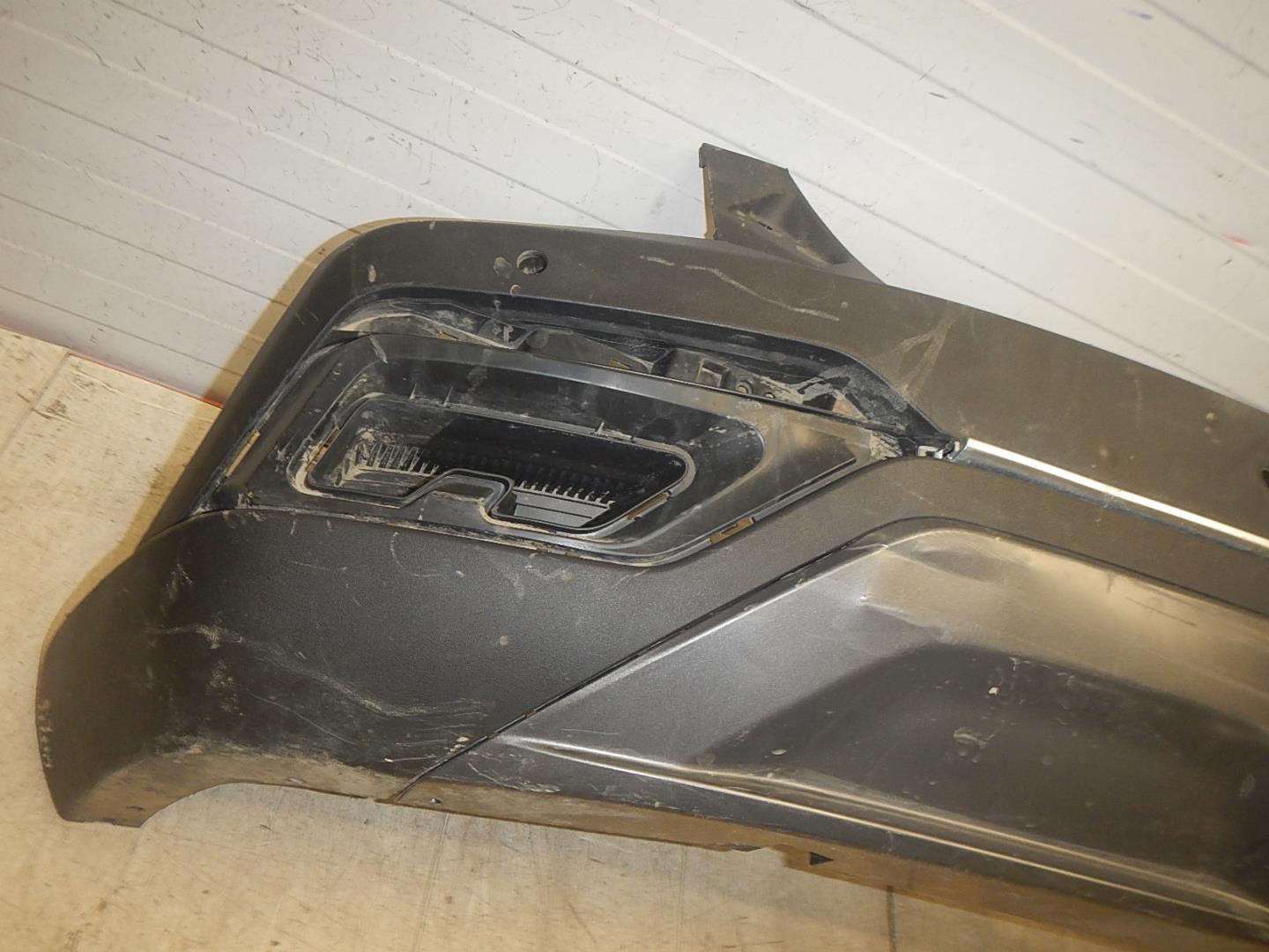 Бампер задний