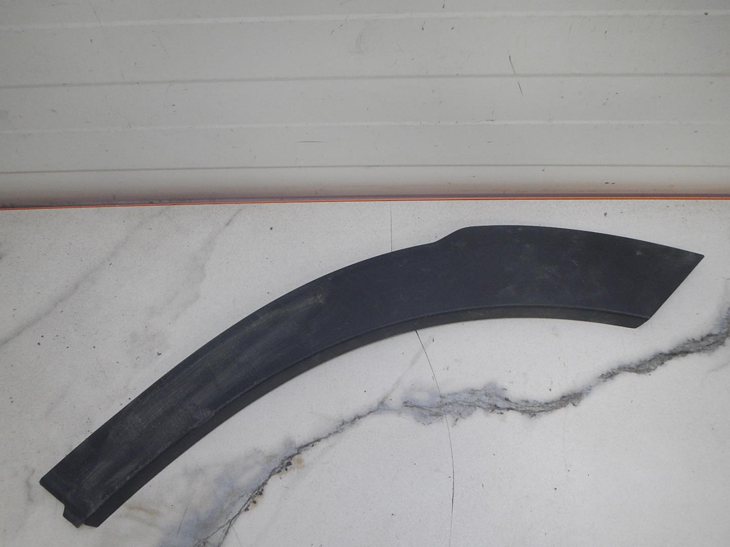 Накладка двери задней левой