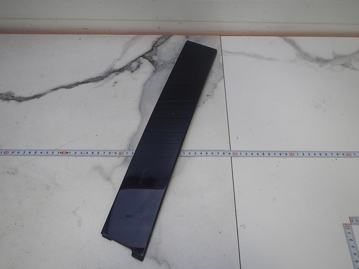 Накладка двери задней левой