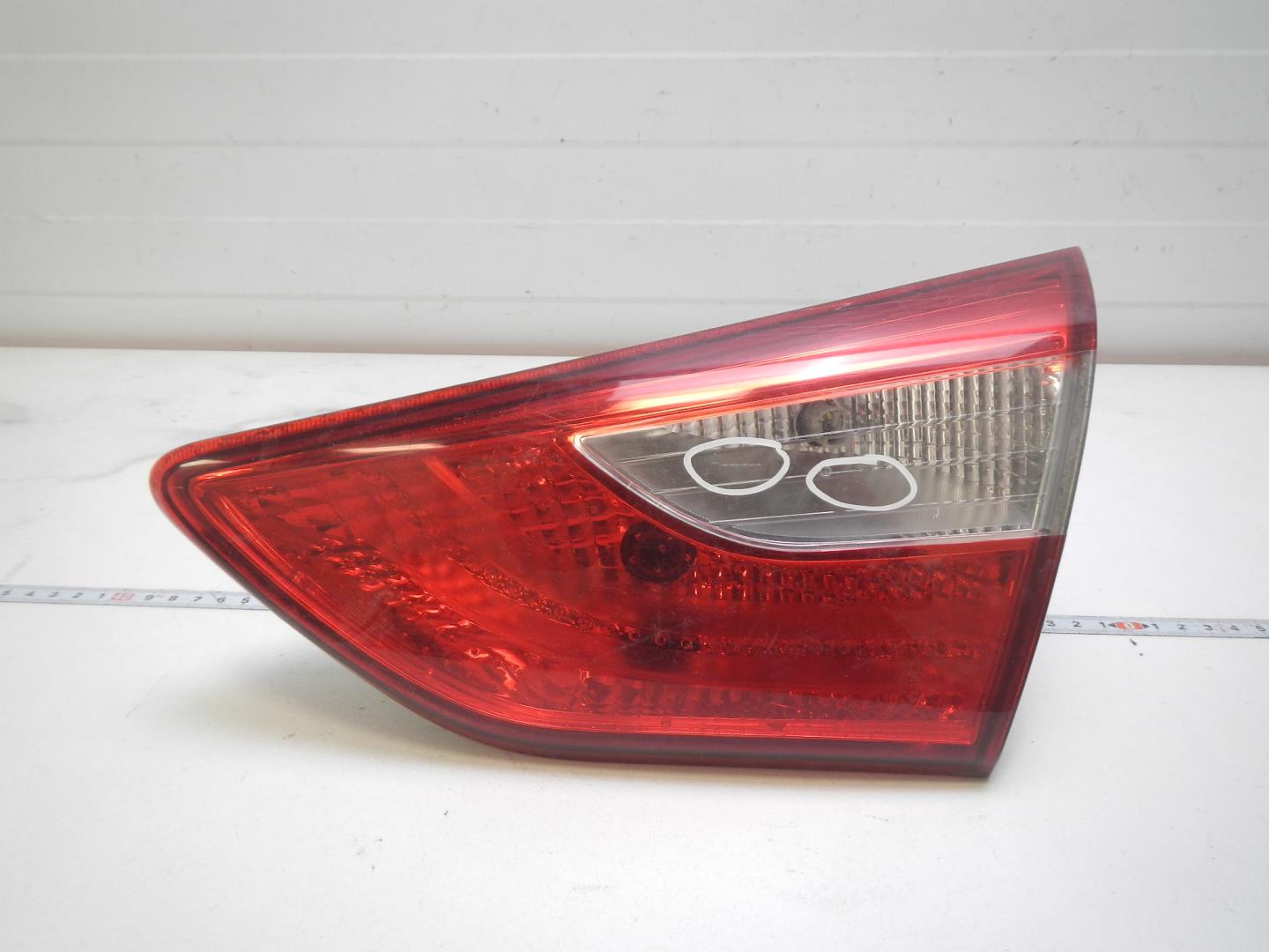 Фонарь задний внутренний правый