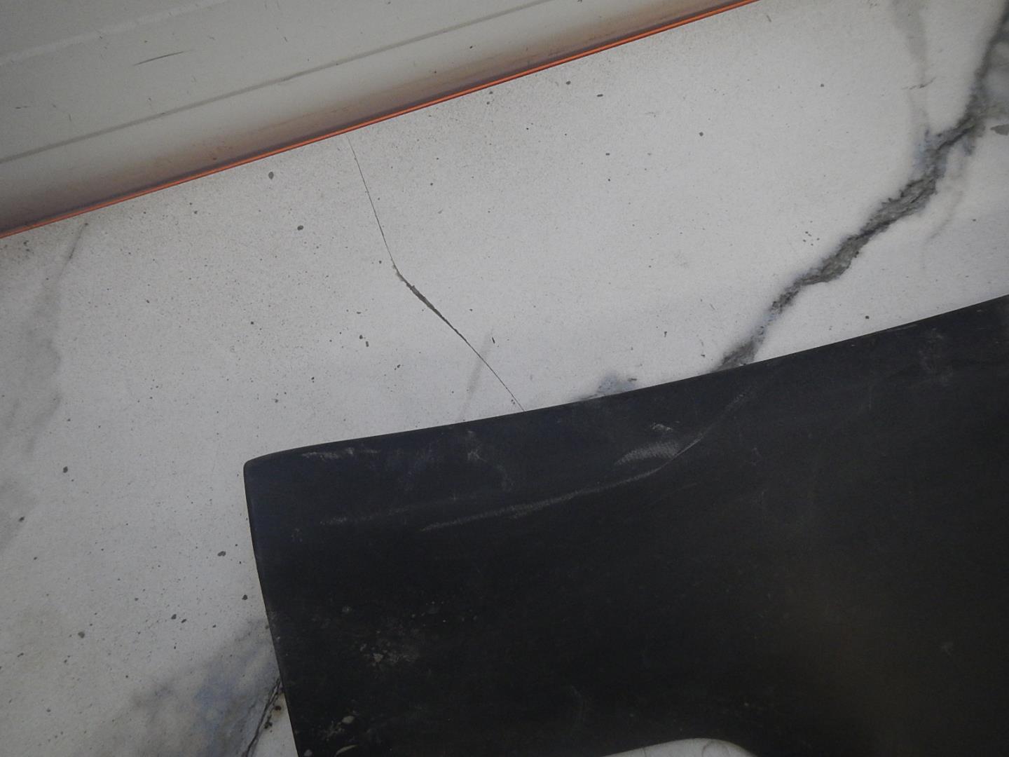 Обшивка двери багажника