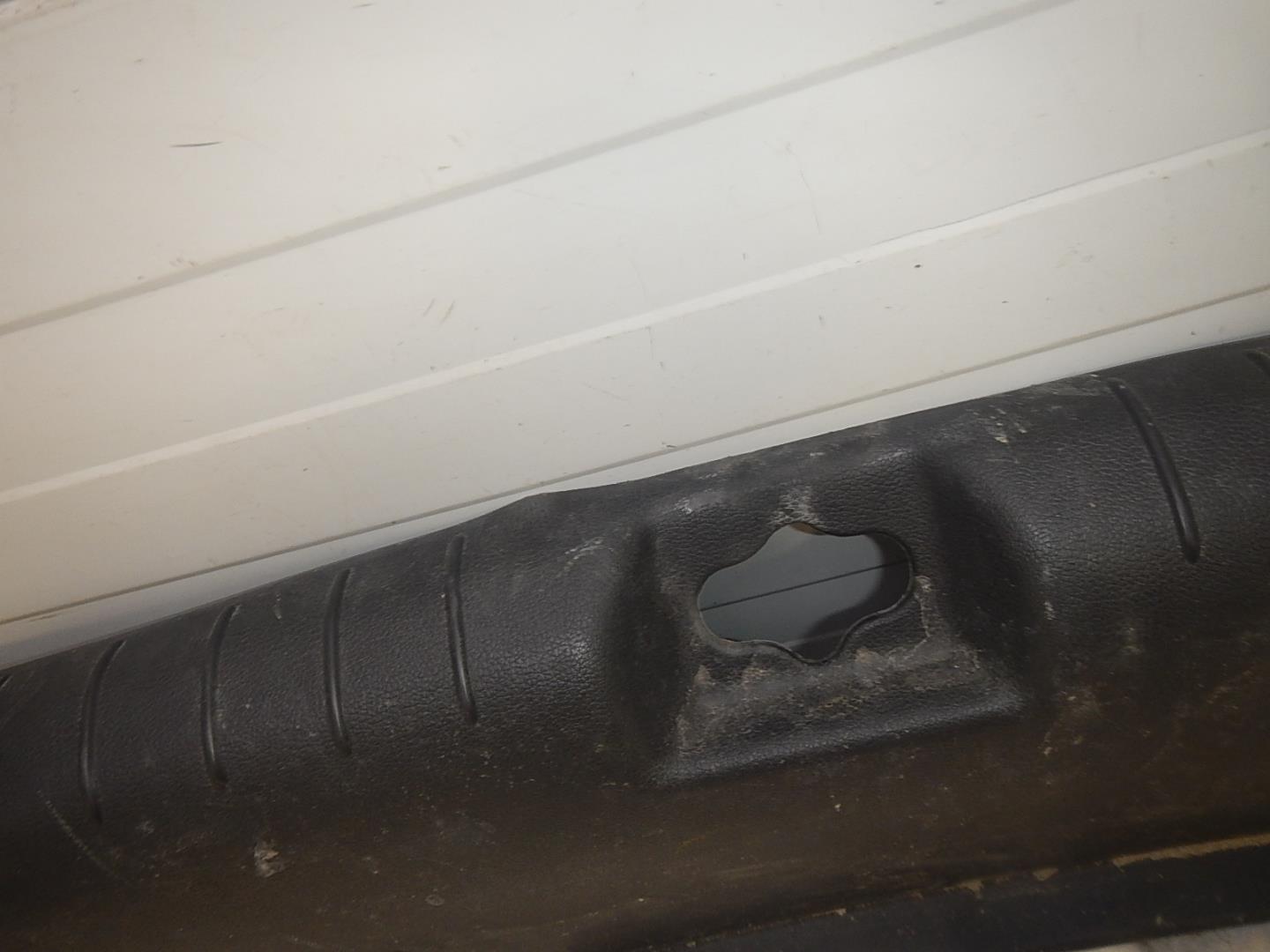 Обшивка багажника