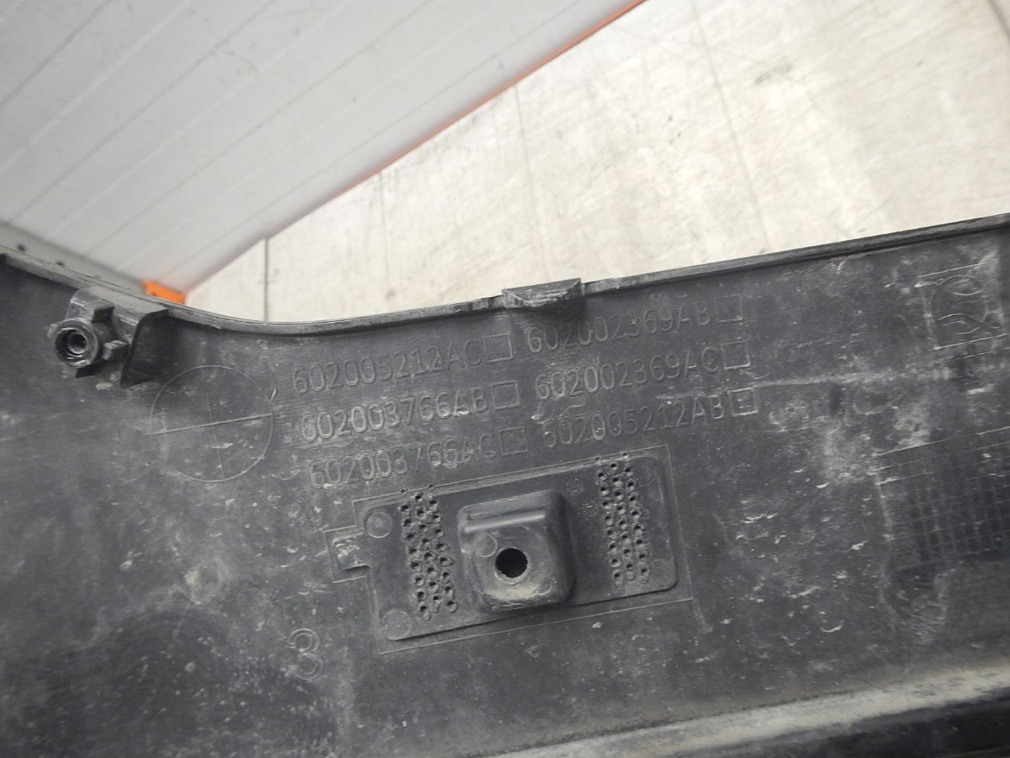 Бампер передний