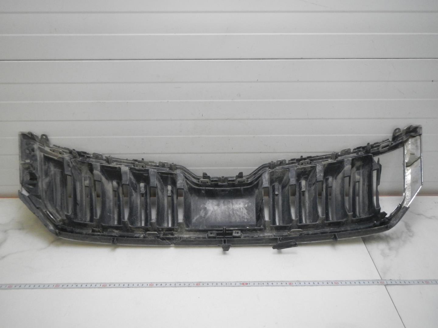 Накладка на решетку радиатора