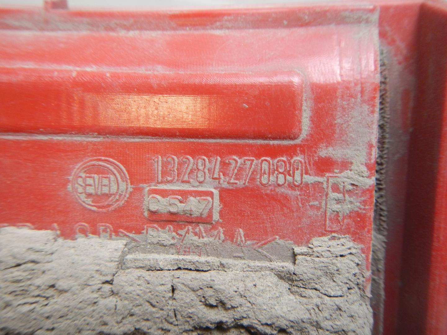 Фонарь задний правый