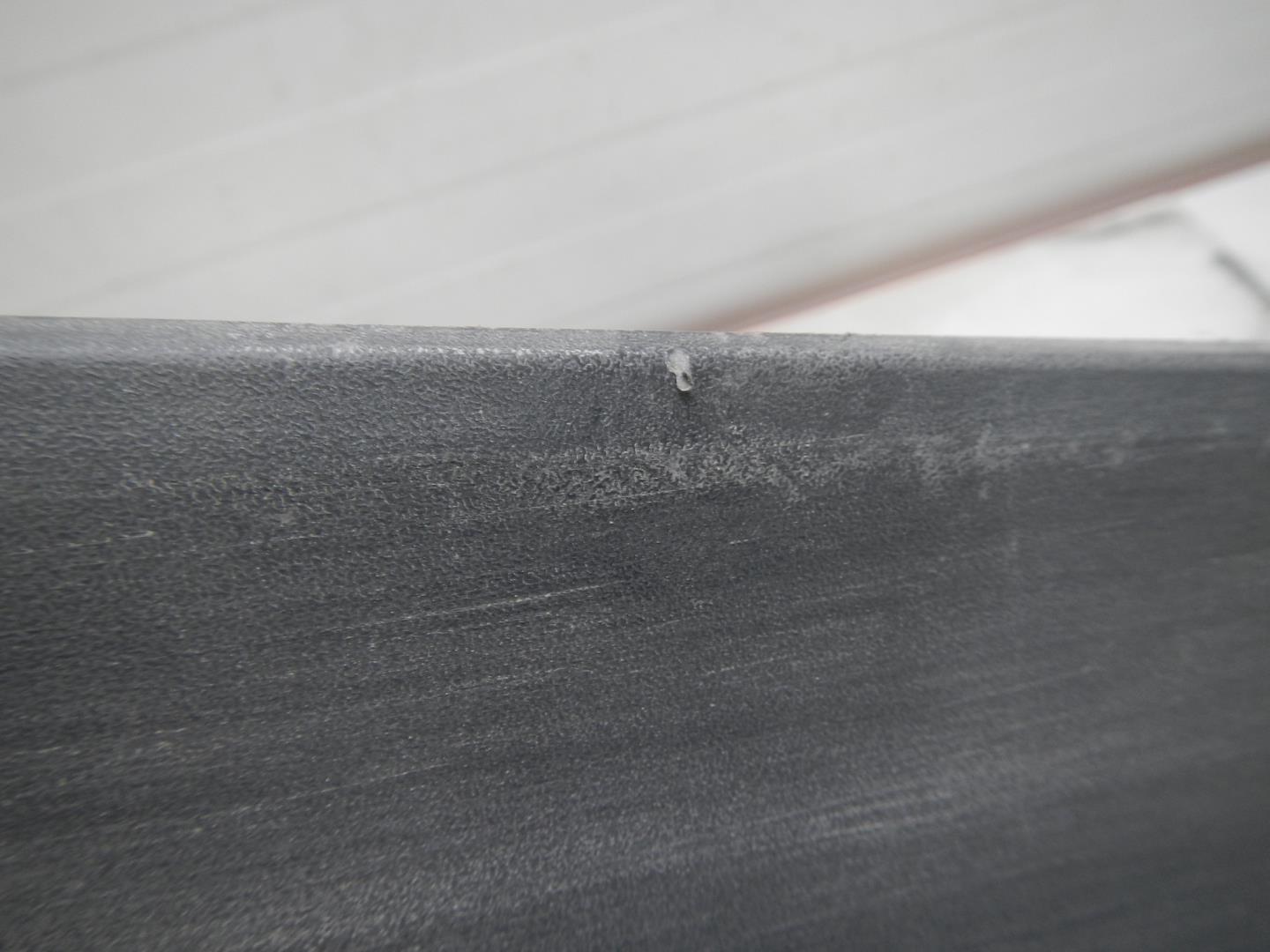 Молдинг задней правой двери