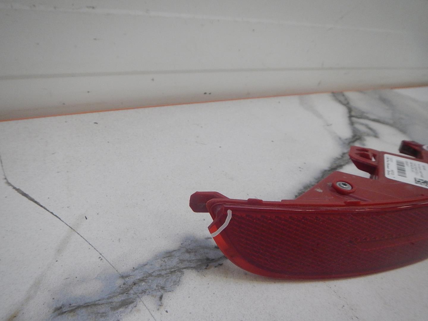 Отражатель в бампер задний правый