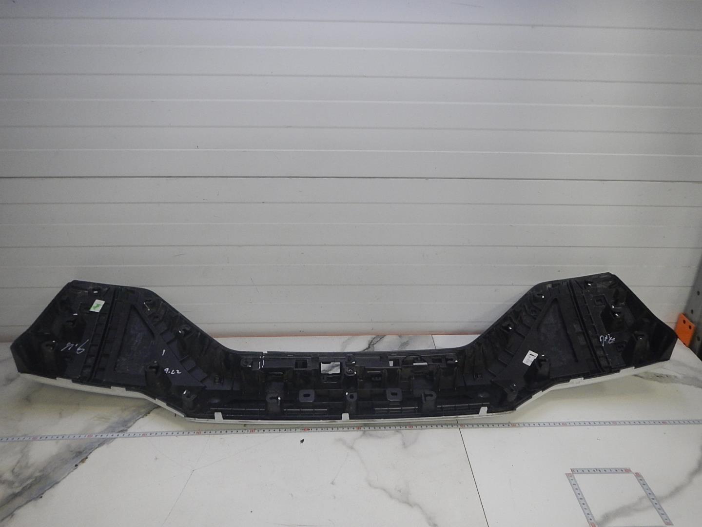 Накладка двери багажника