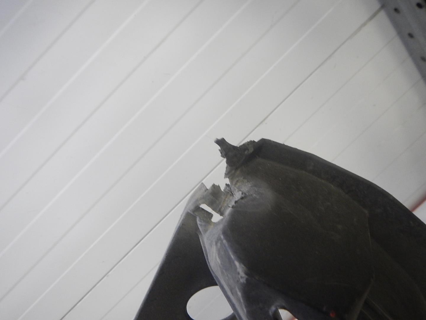 Решетка стеклоочистителей (Жабо)