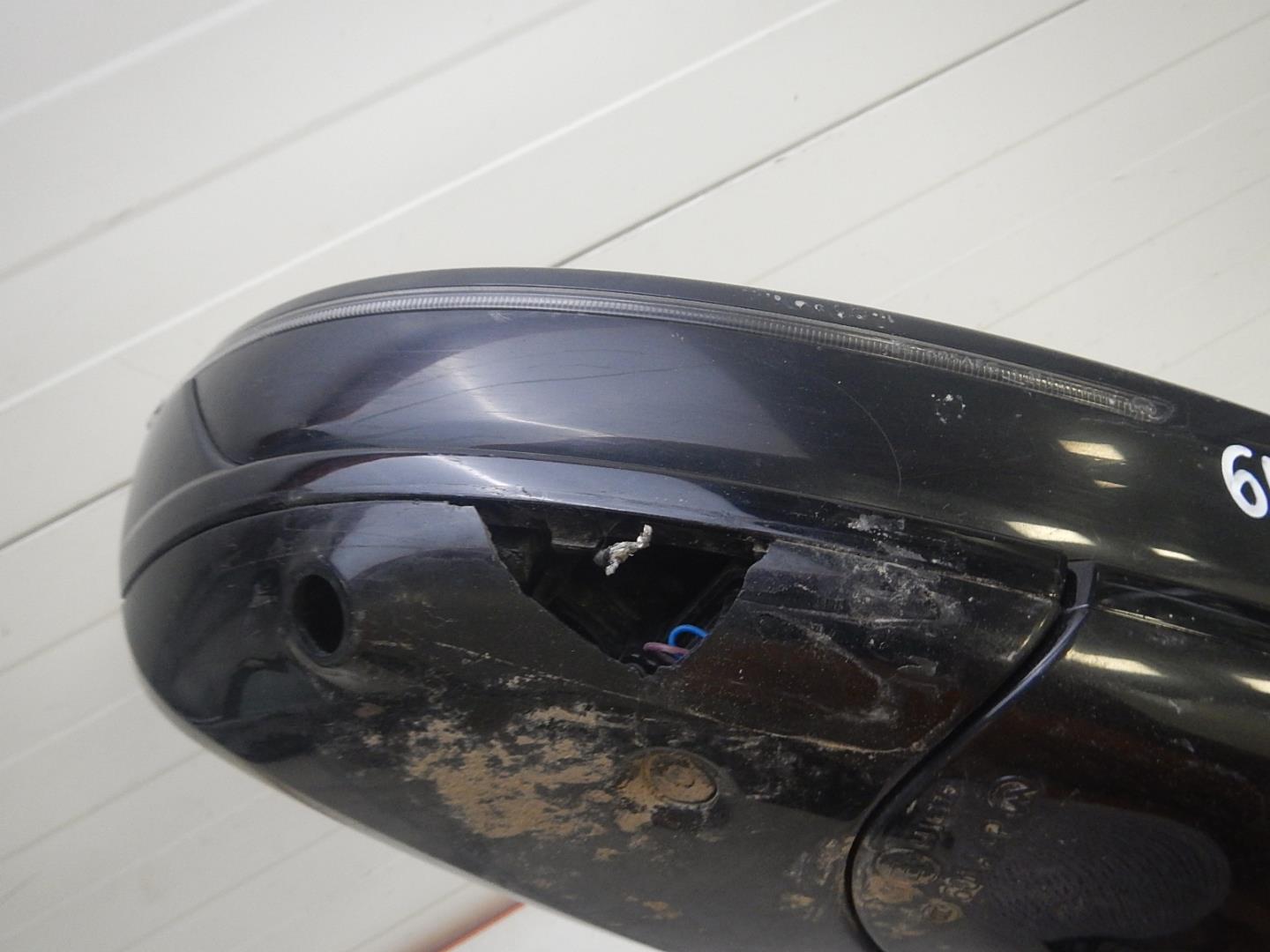 Зеркало правое электрическое