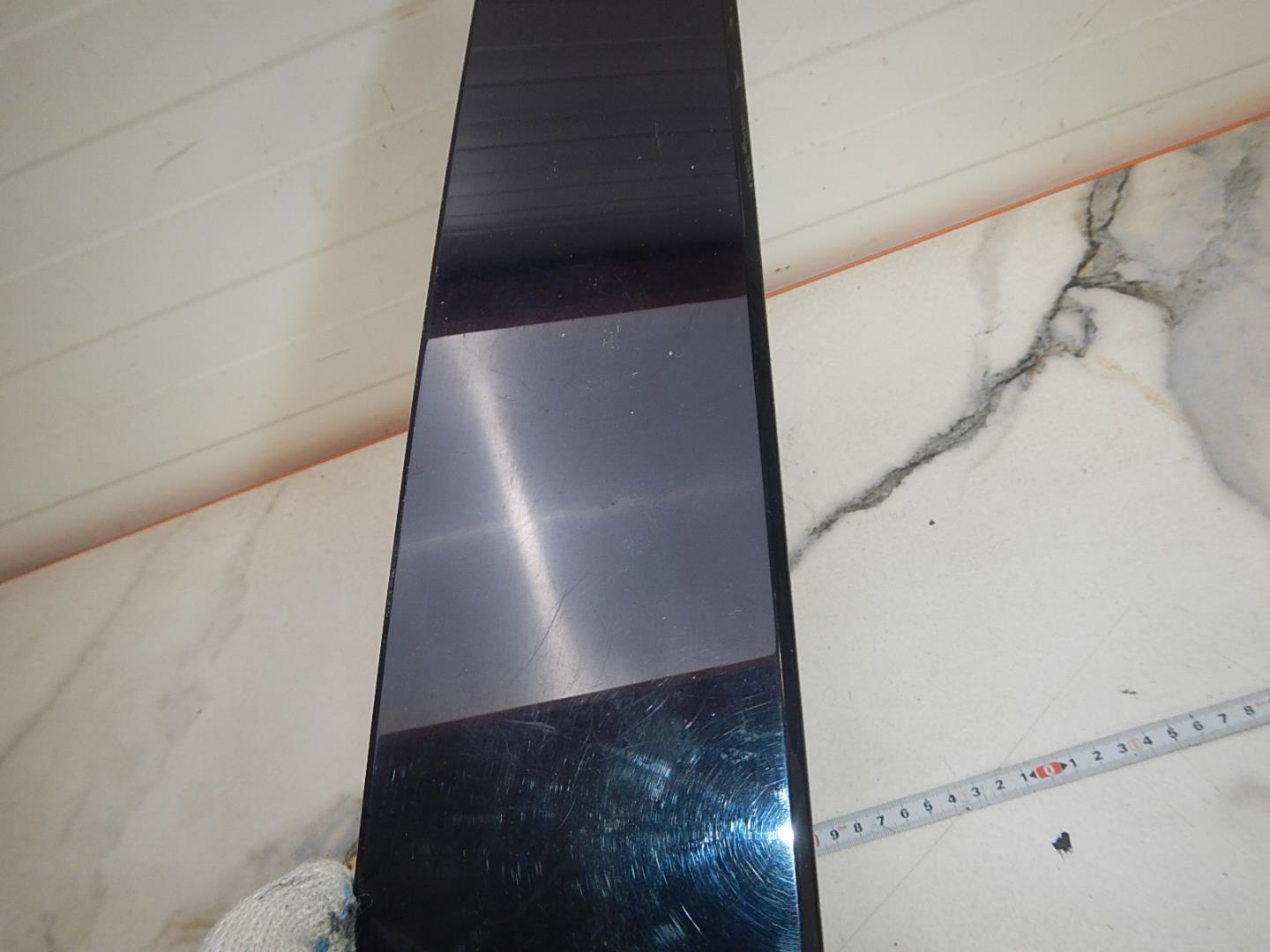 Накладка двери передней правой