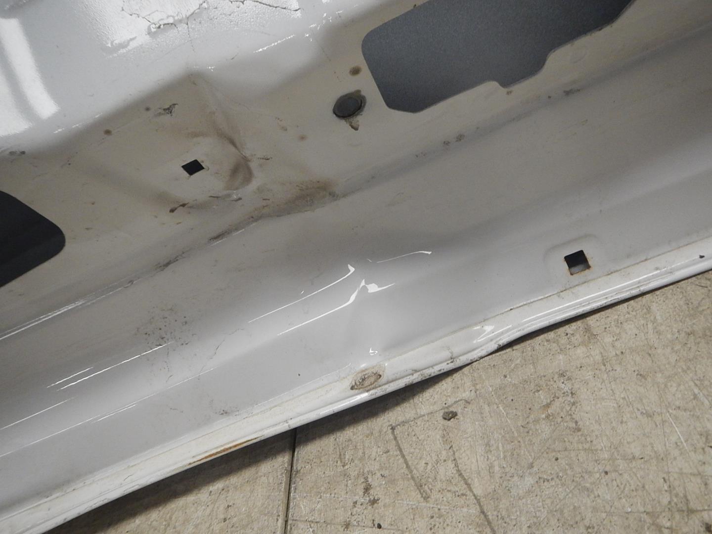 Дверь багажника