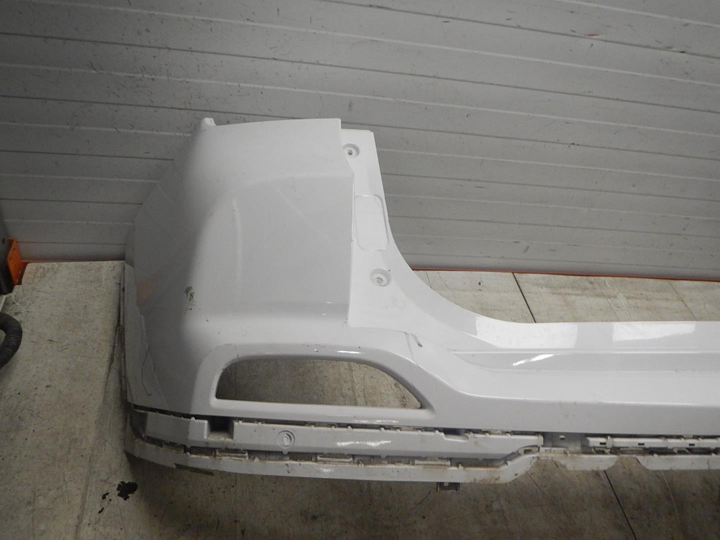 Бампер задний