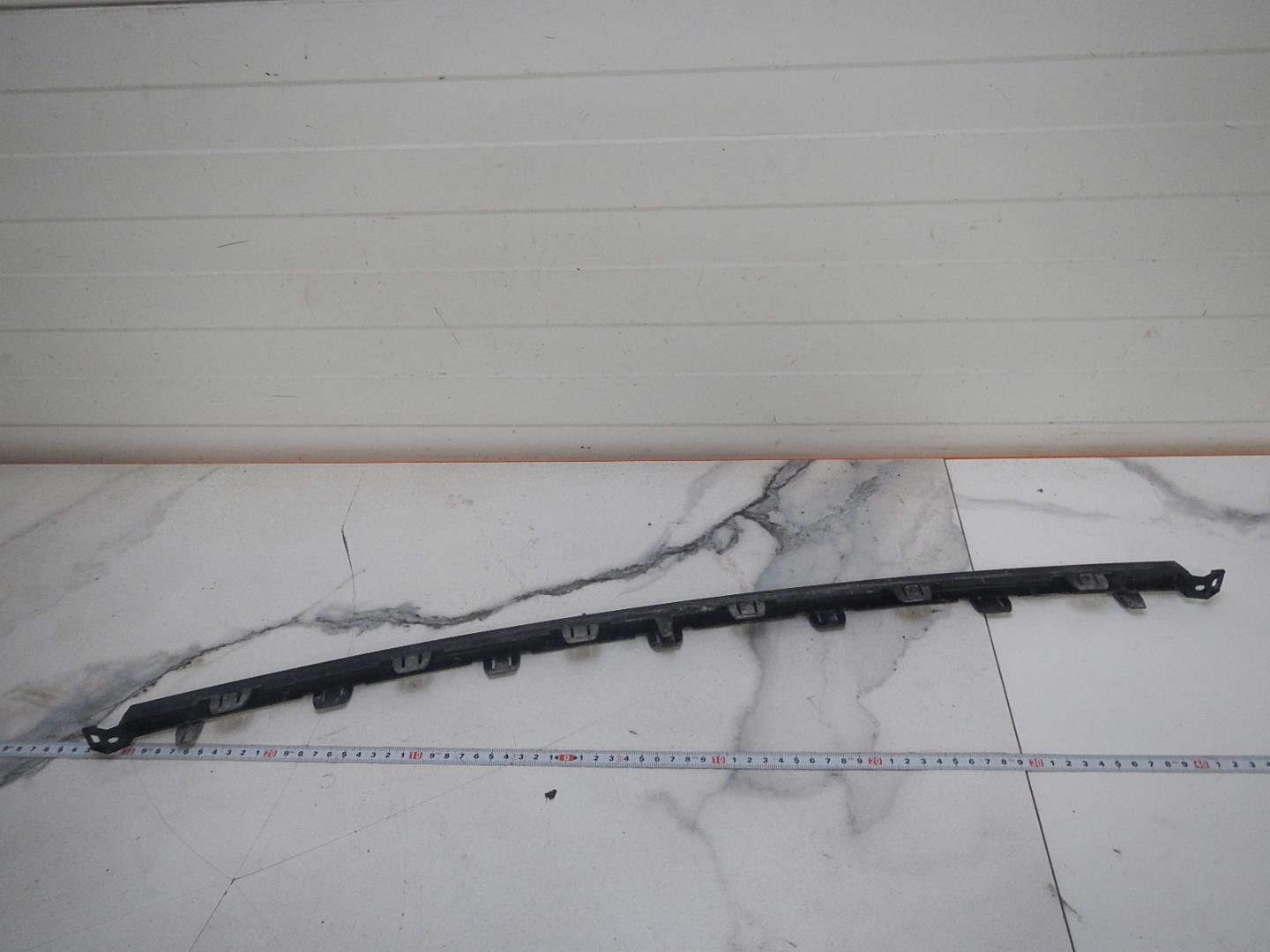 Молдинг заднего бампера