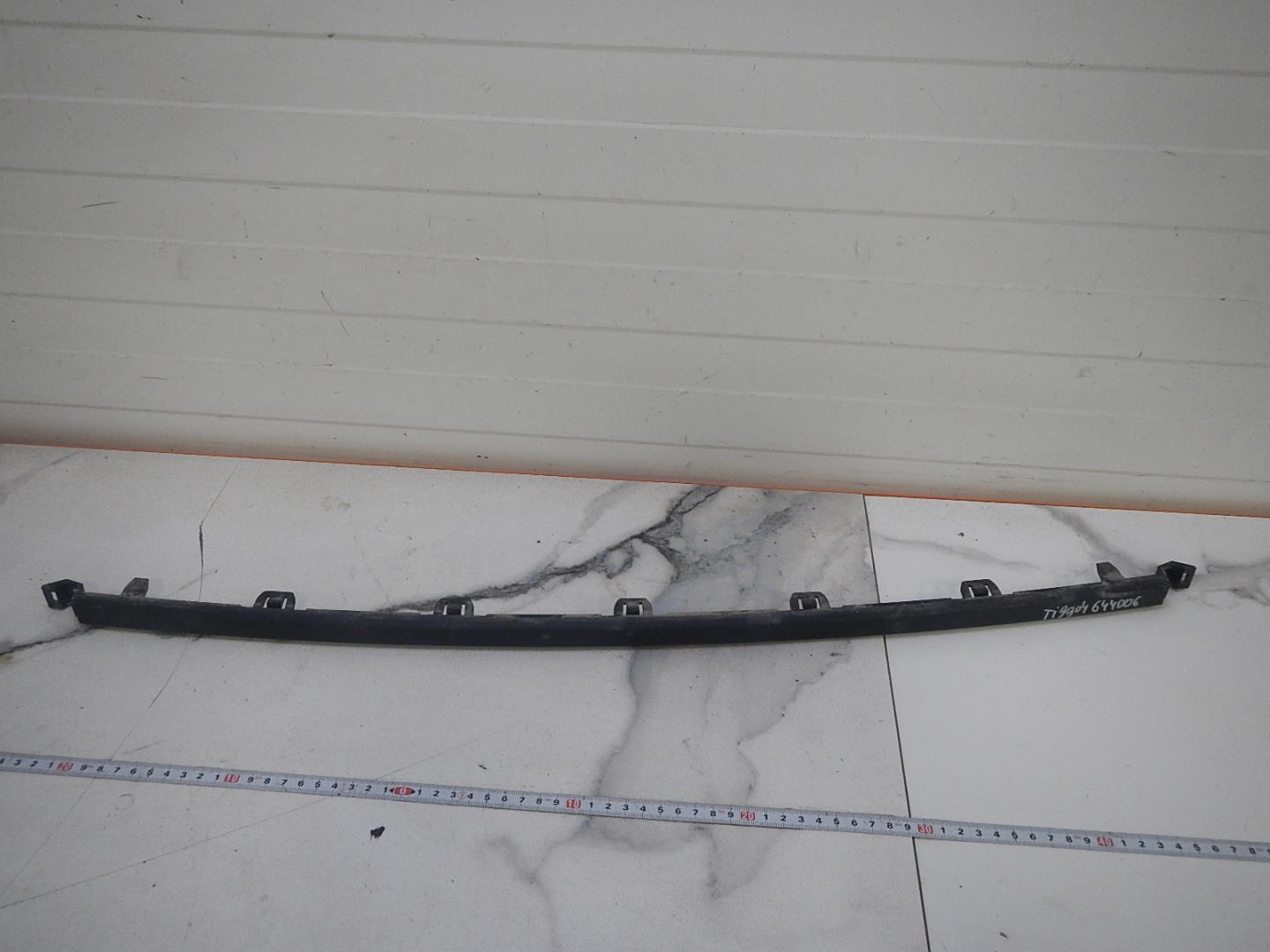 Молдинг заднего бампера