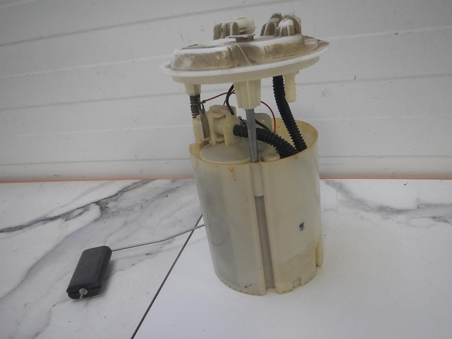 Насос топливный электрический