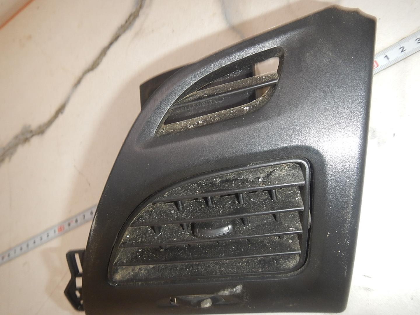 Дефлектор воздушный