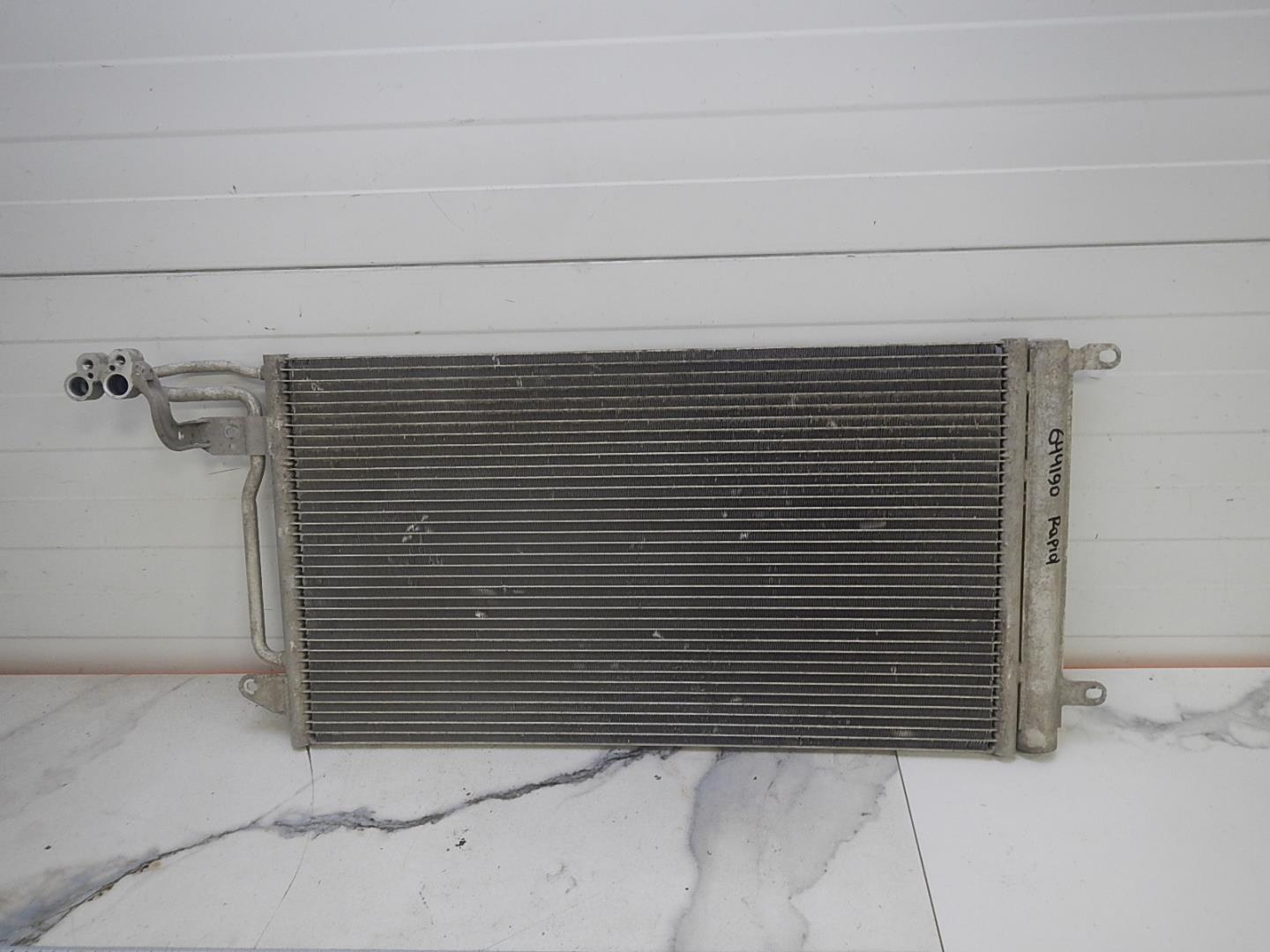 Радиатор кондиционера / конденсер
