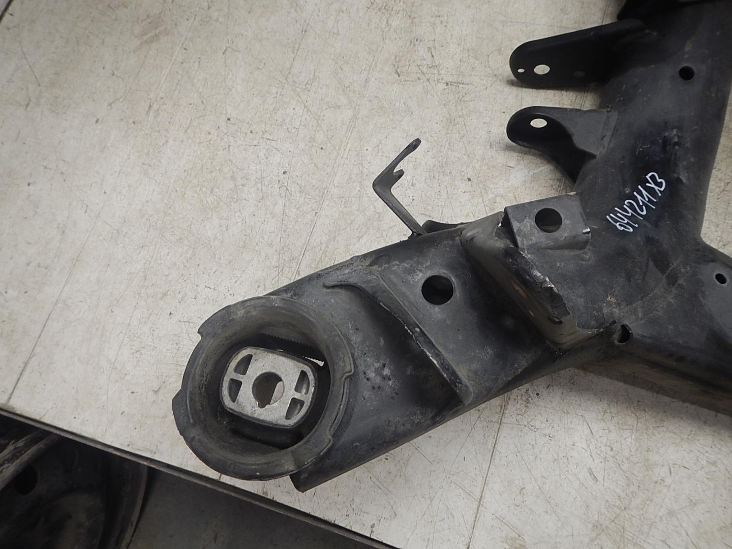 Балка задняя