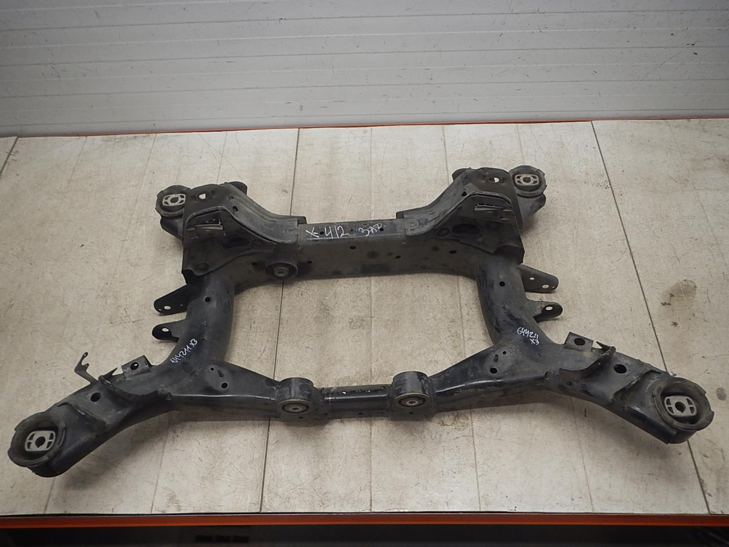 Балка задняя