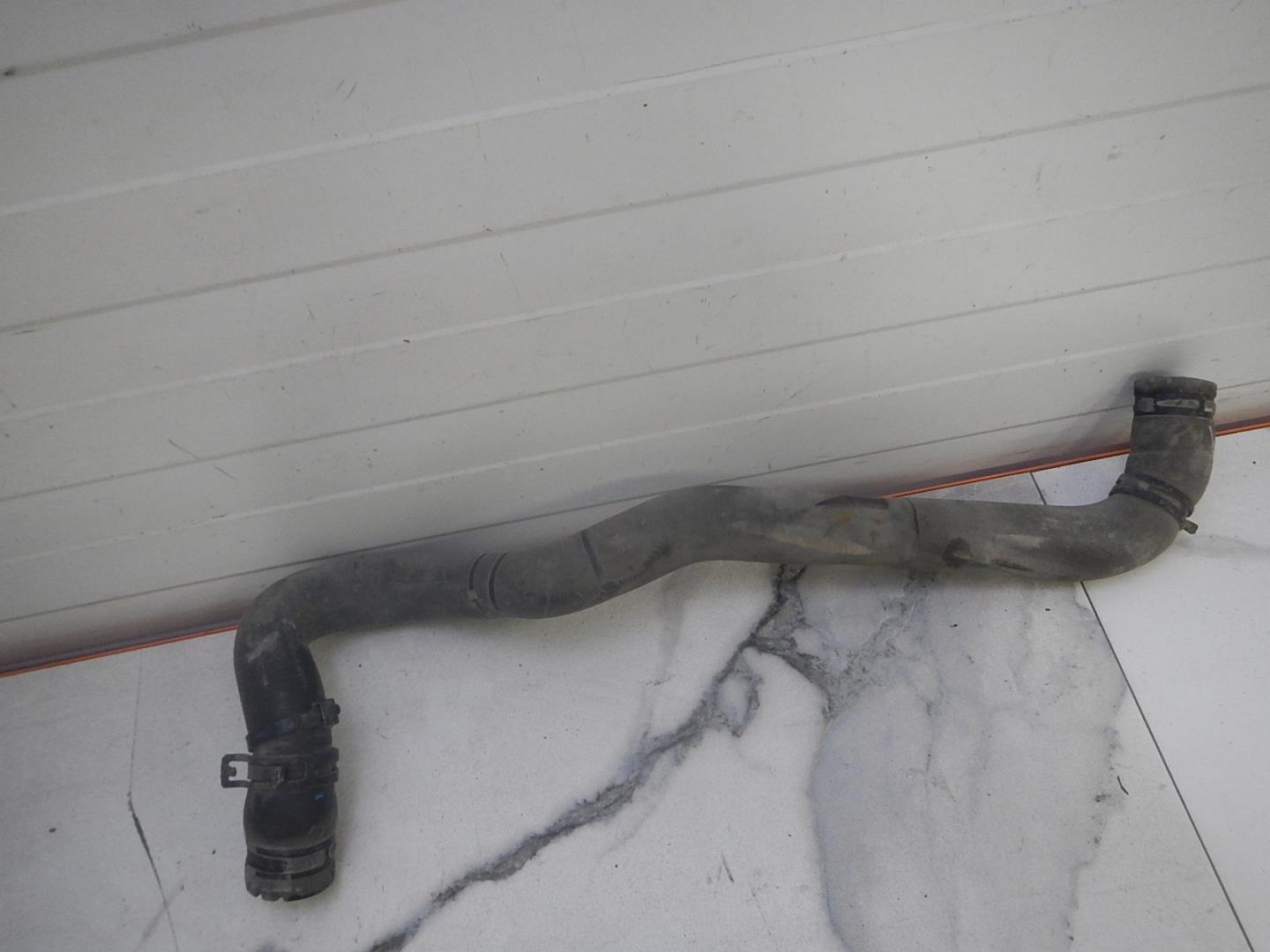 Патрубок радиатора